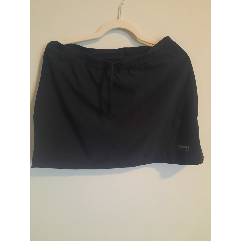 Running room womens large Skort